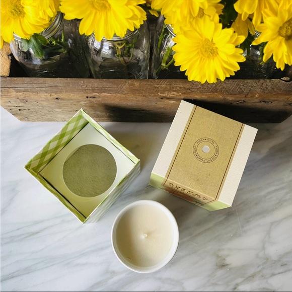 Anthropologie•NIB•Flora & Fauna•Hand-Poured Soy Wax Candle•9oz•Orange+Bergamot - Picture 11 of 16
